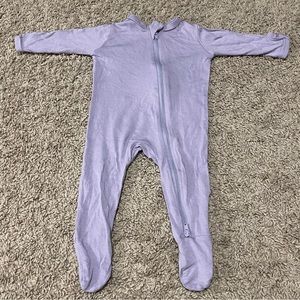 Kyte baby zippered footie in taro, size 0-3 months!